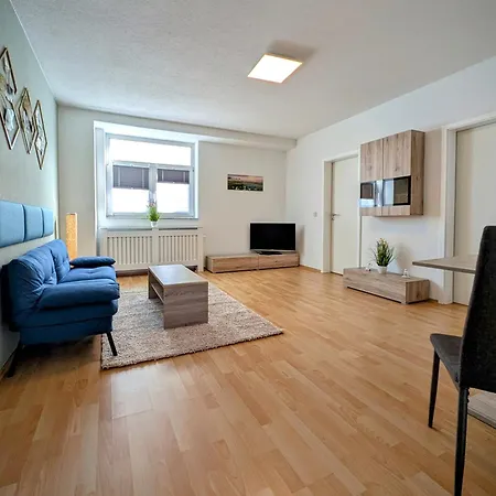 Business- & Urlaubswohnung * Waldheim